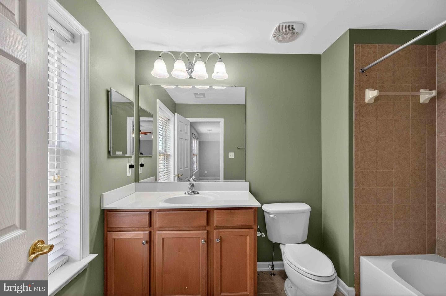 20726 Crescent Pointe Place photo 44