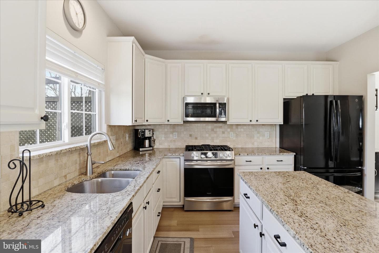 21172 Sundial Court photo 11