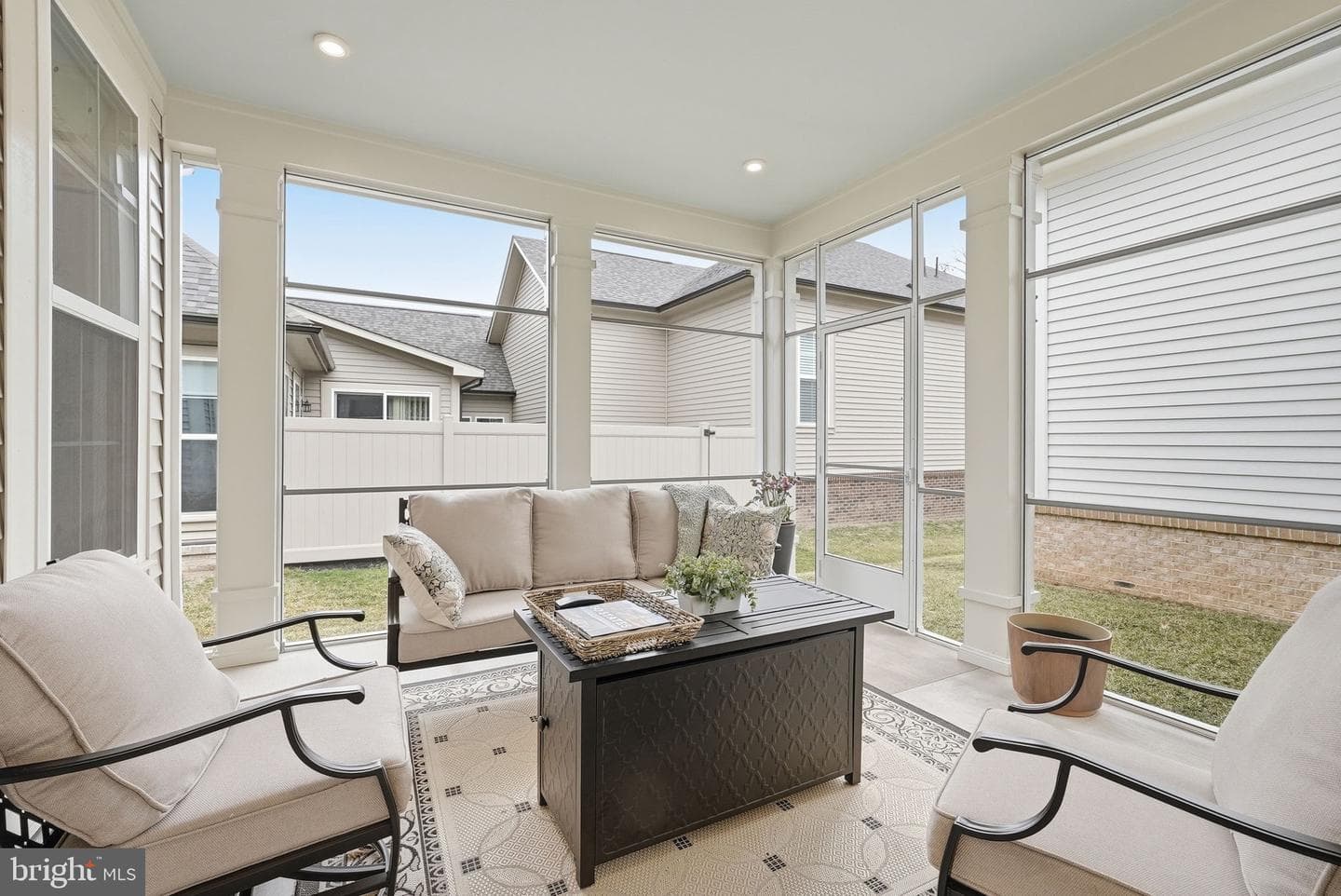 43065 Greeley Square photo 37