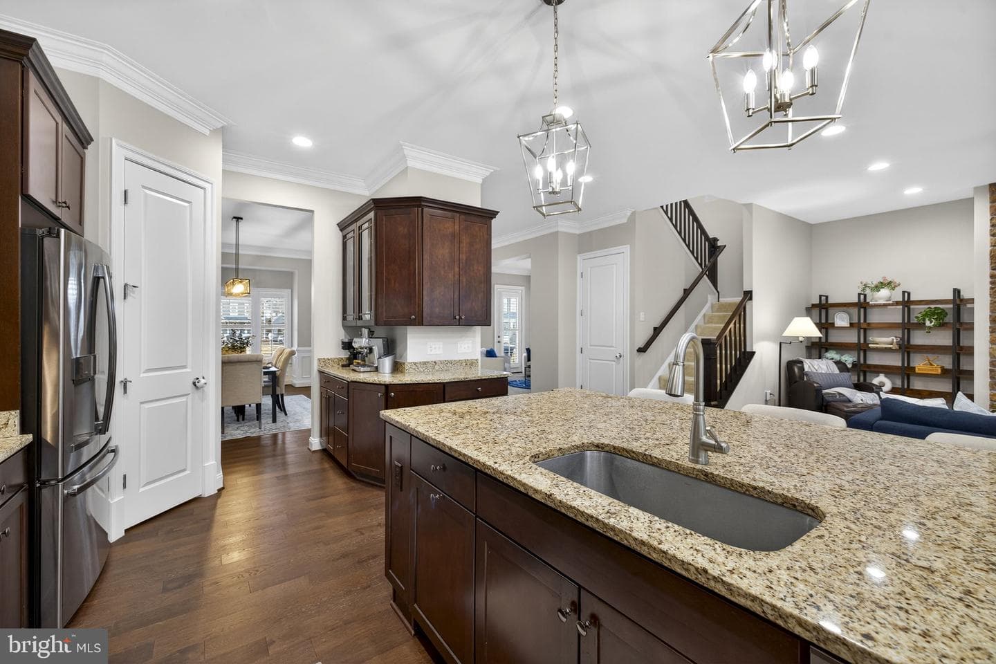 25453 Quadrille Court photo 34