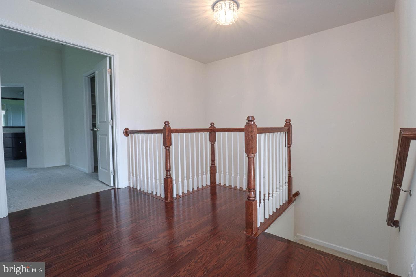 24972 Glasgow Heights Terrace photo 14