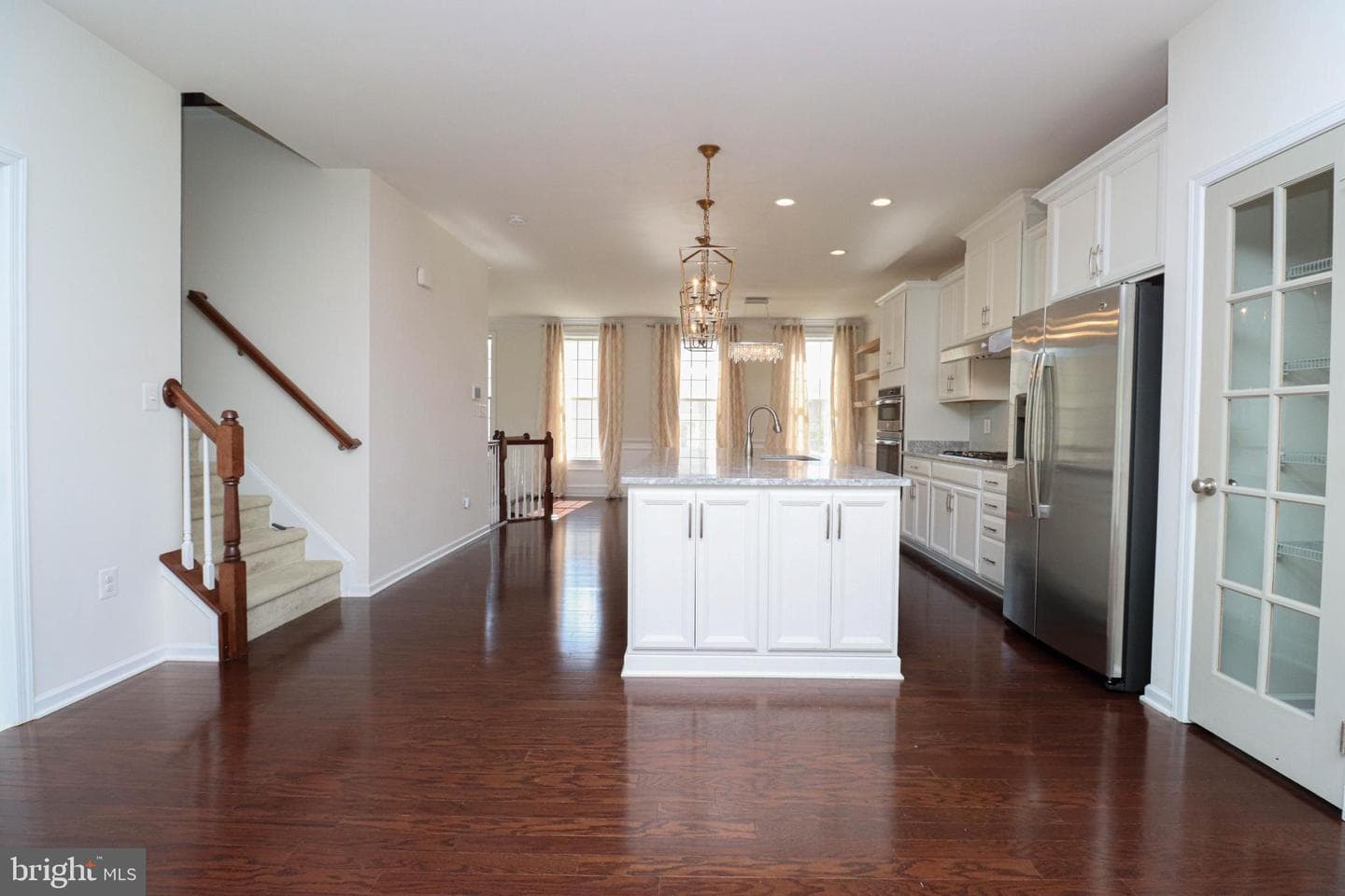 24972 Glasgow Heights Terrace photo 3