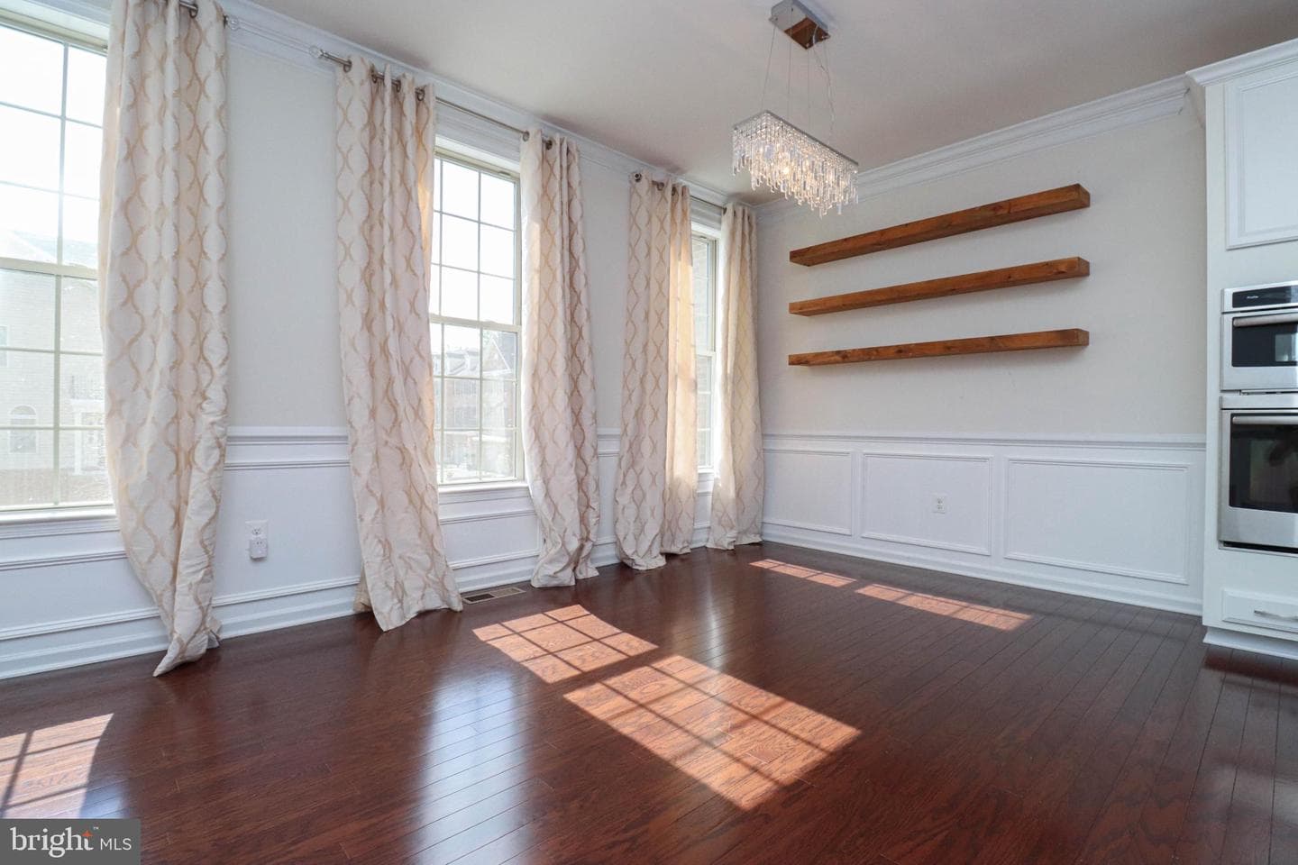 24972 Glasgow Heights Terrace photo 4
