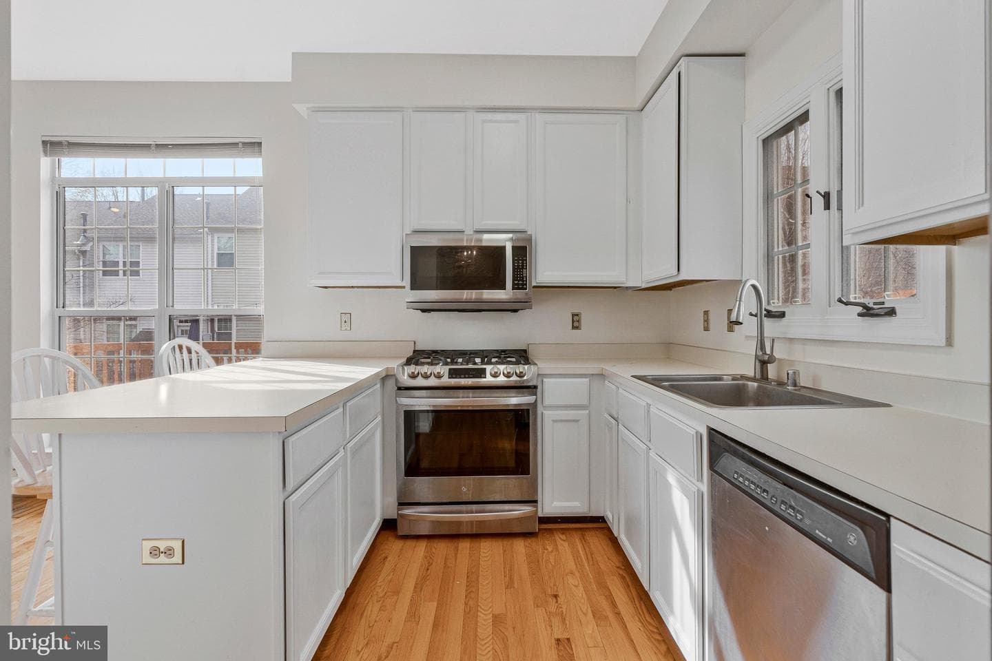 20572 Willoughby Square photo 10