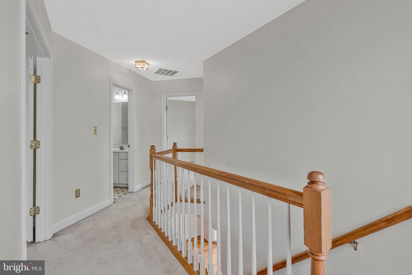 20572 Willoughby Square photo 19