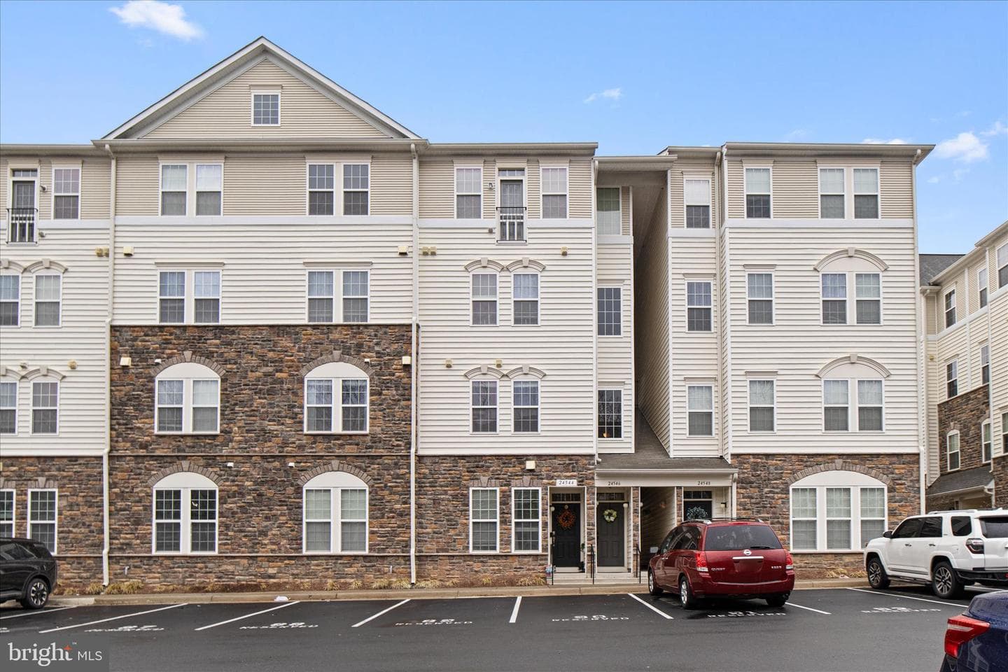 24546 Byrne Meadow Square, Aldie