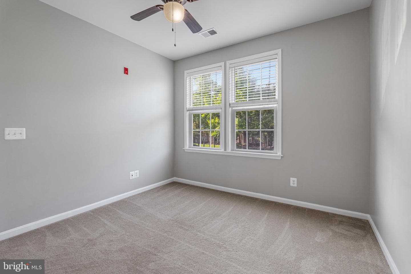 24546 Byrne Meadow Square photo 31
