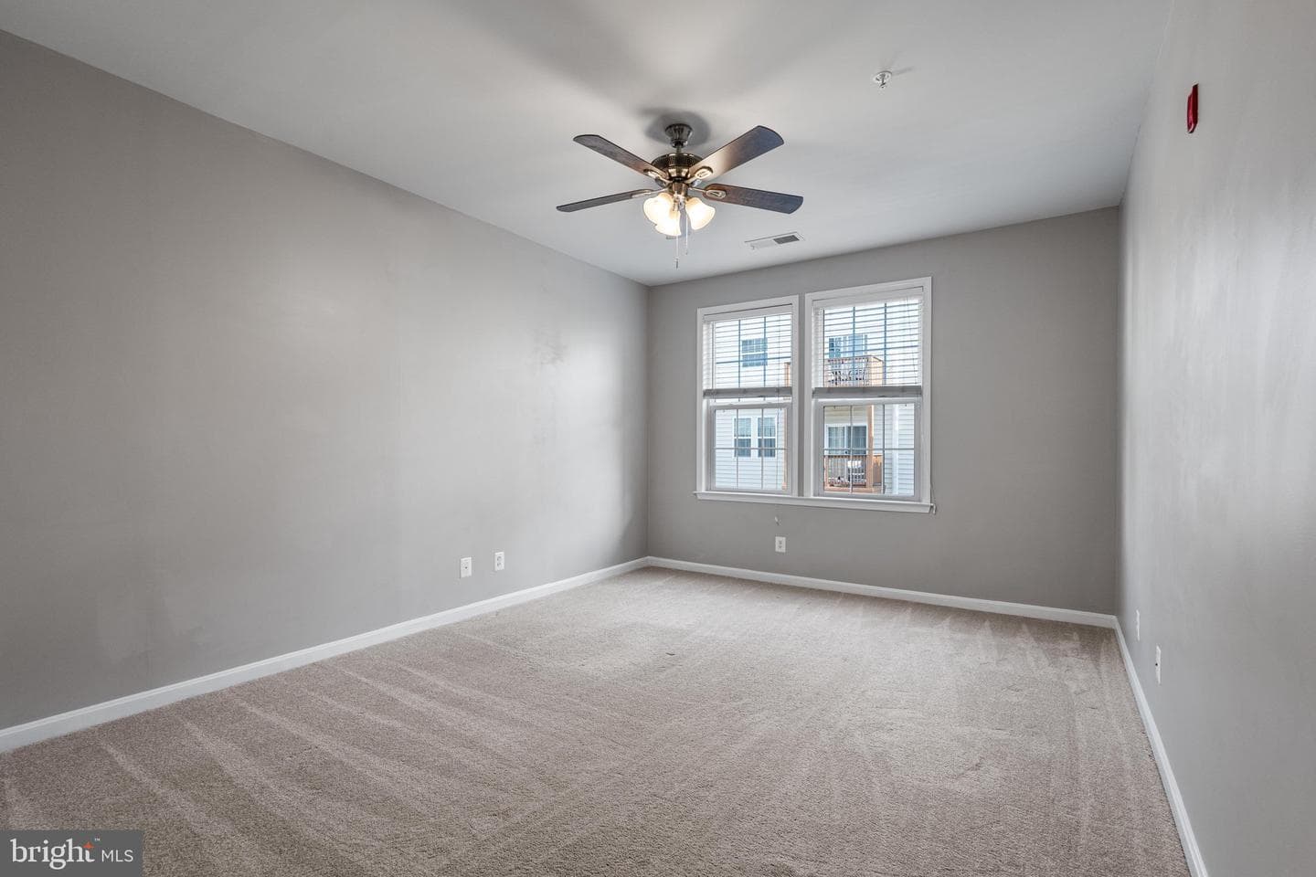 24546 Byrne Meadow Square photo 32