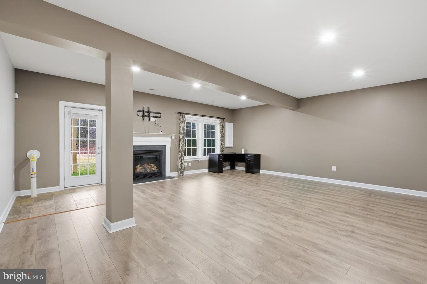 42634 Offenham Terrace photo 17