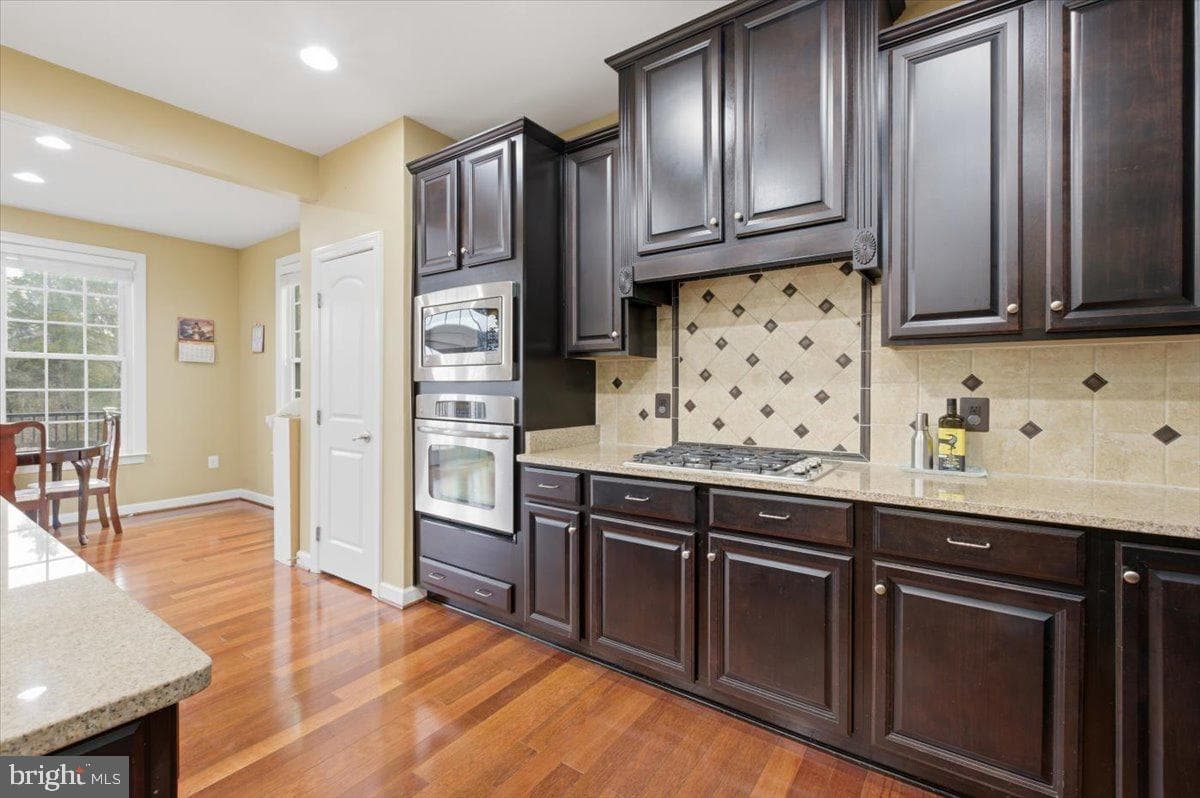 42634 Offenham Terrace photo 41