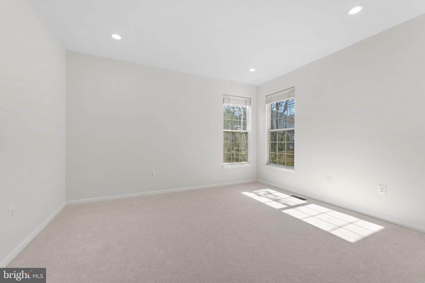 20811 Fenwick Drive photo 25