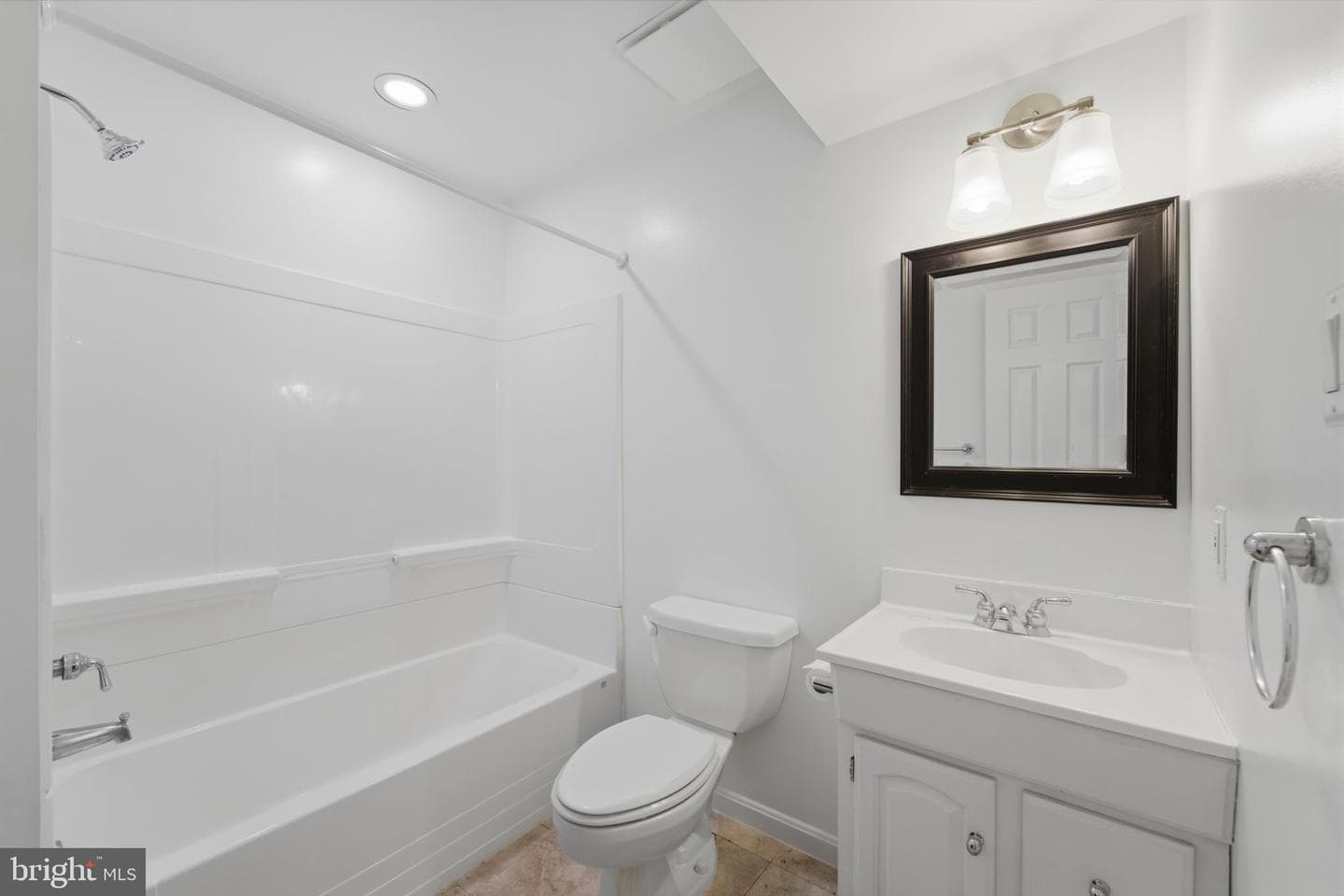 20811 Fenwick Drive photo 52