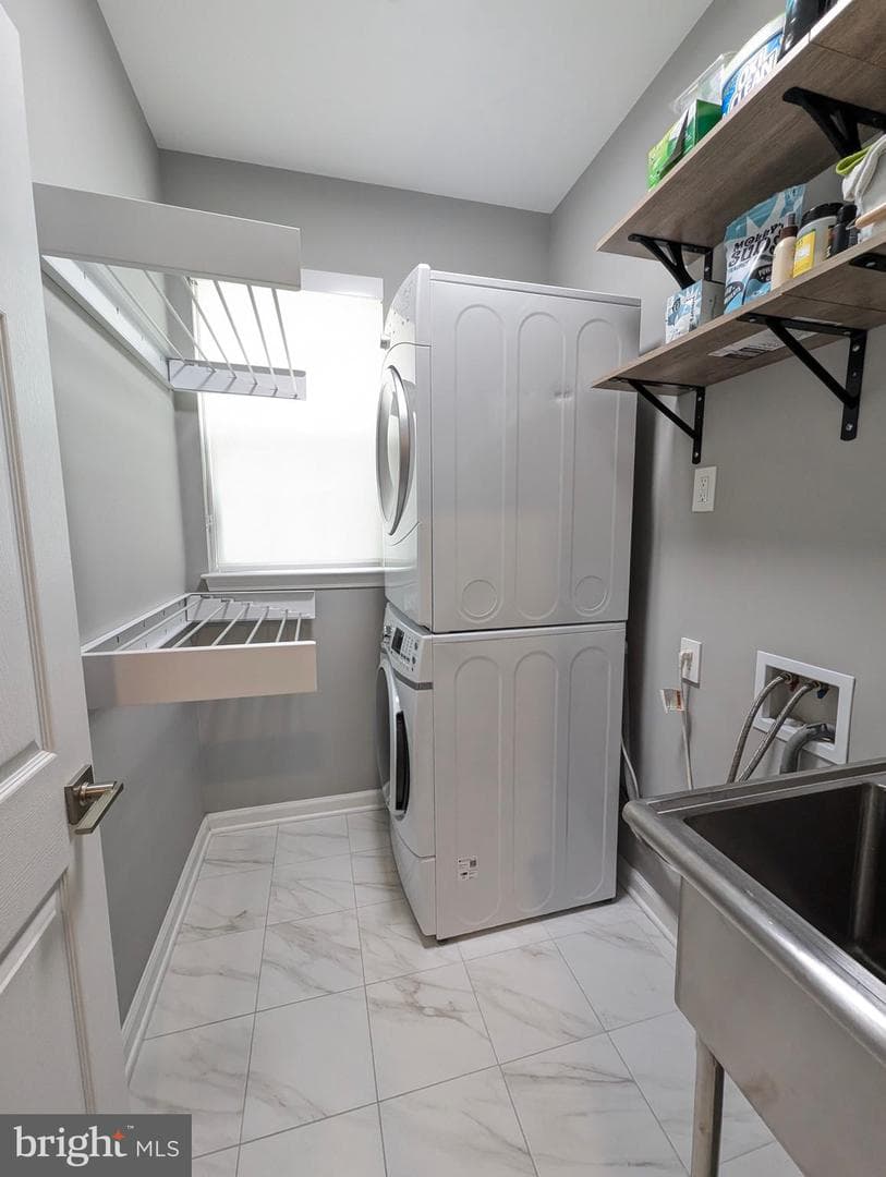 405 Hanrahan Court SE photo 22