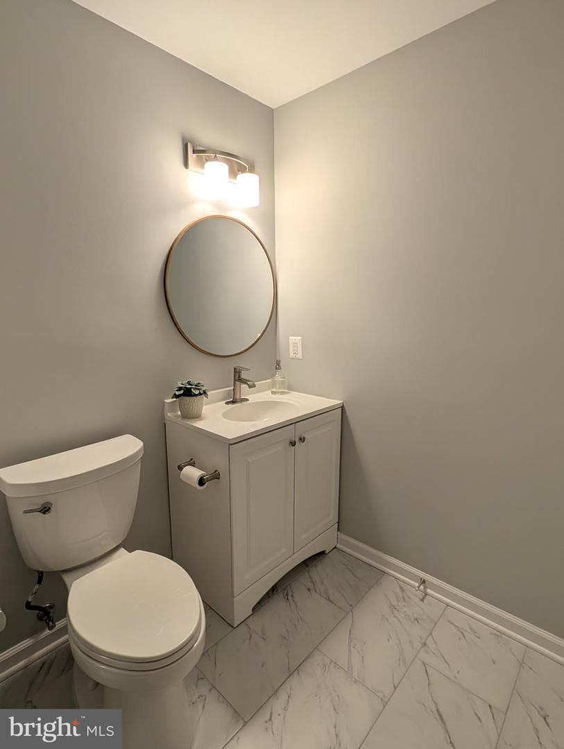 405 Hanrahan Court SE photo 44
