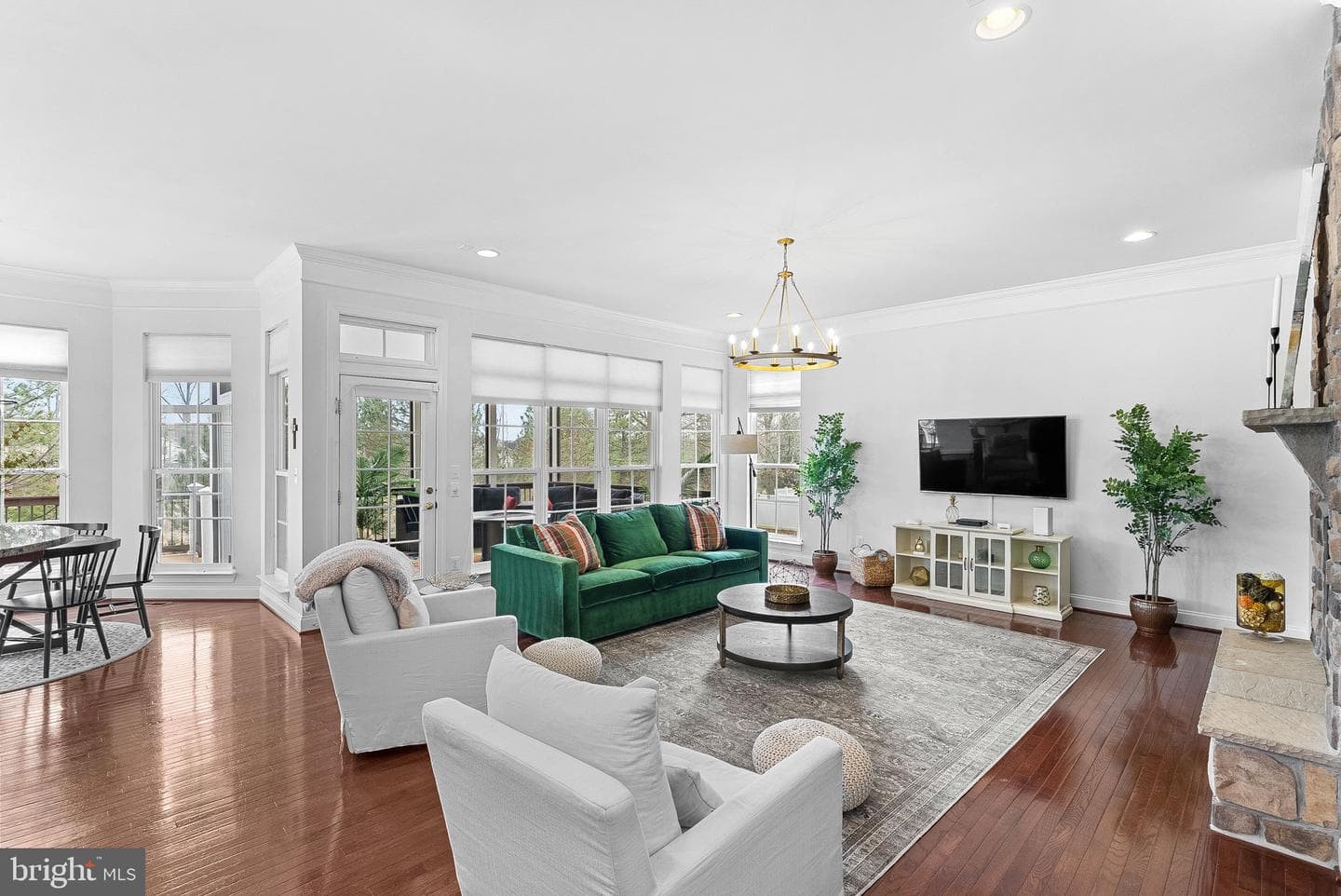 23248 Hickox Drive photo 15