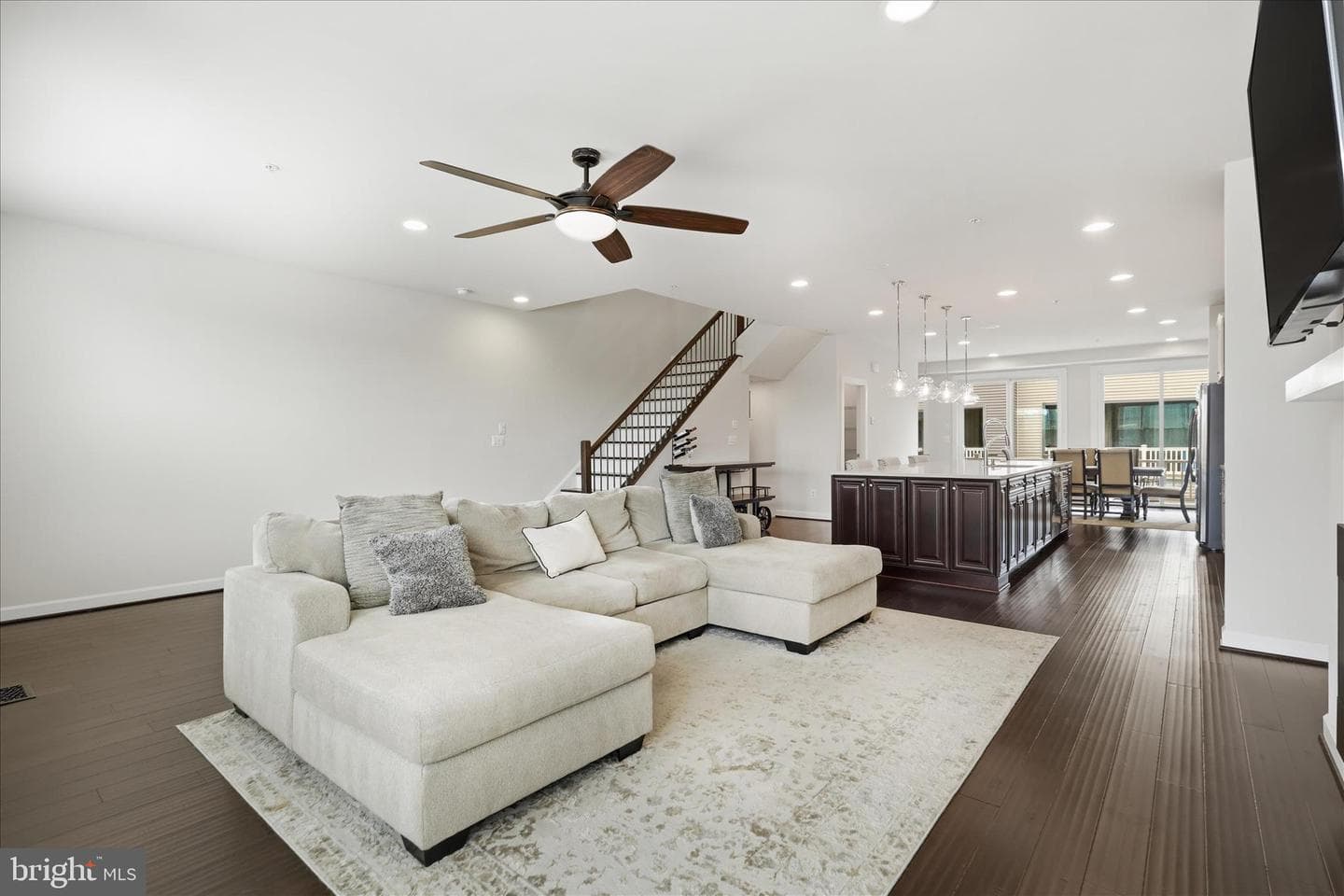 43392 Whitehead Terrace photo 14