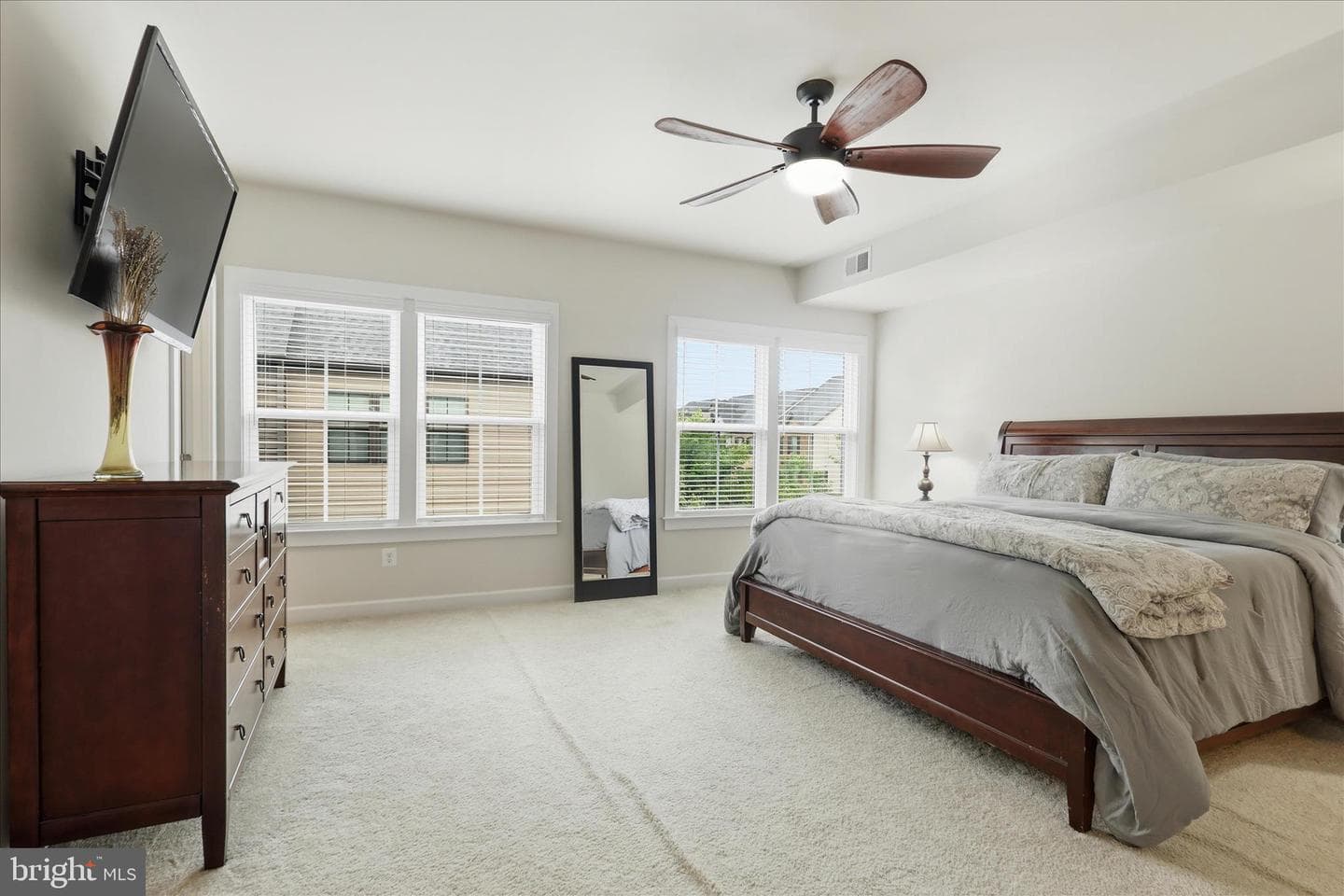 43392 Whitehead Terrace photo 25