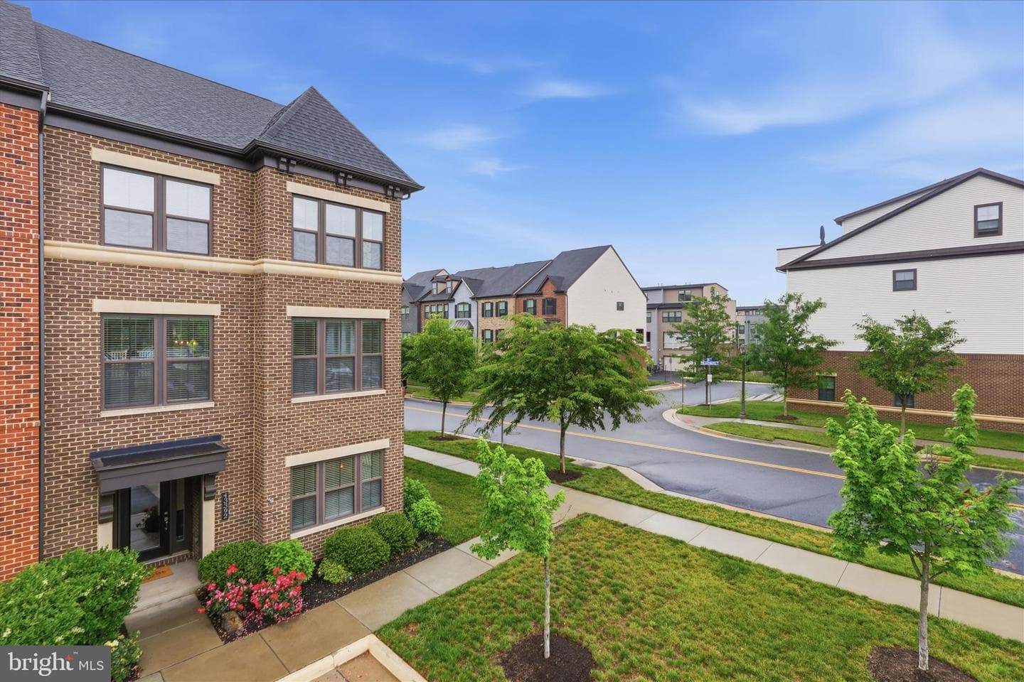 43392 Whitehead Terrace photo 4