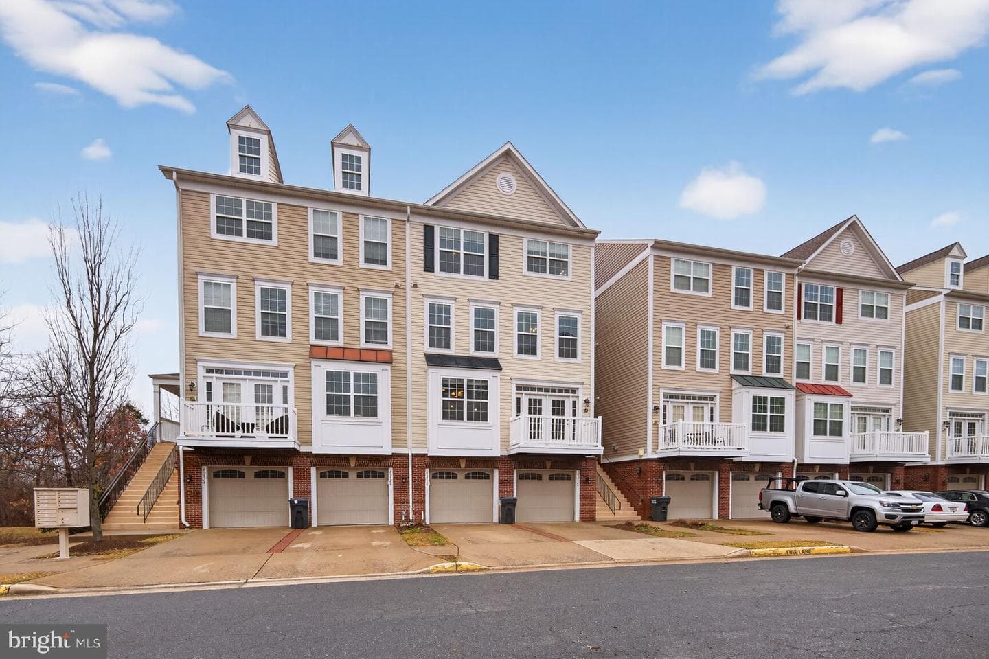 45726 Winding Branch Terrace photo 3
