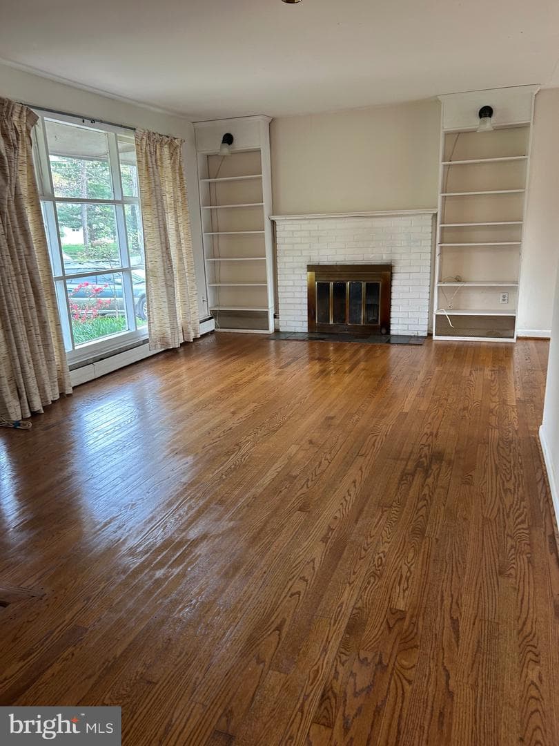 20209 Redrose Drive photo 2