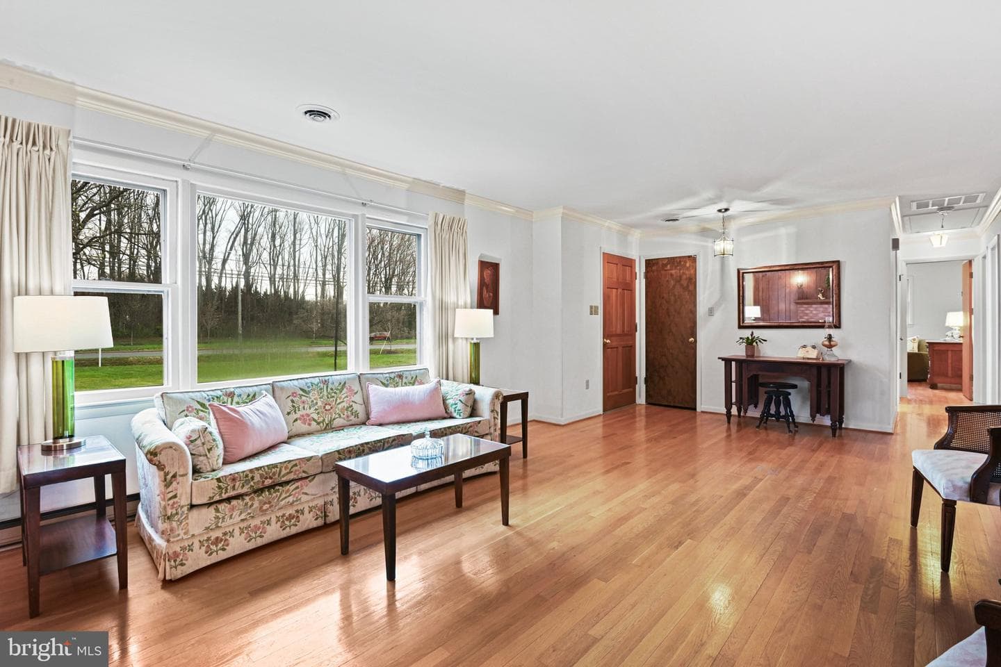 1396 S King Street, Leesburg