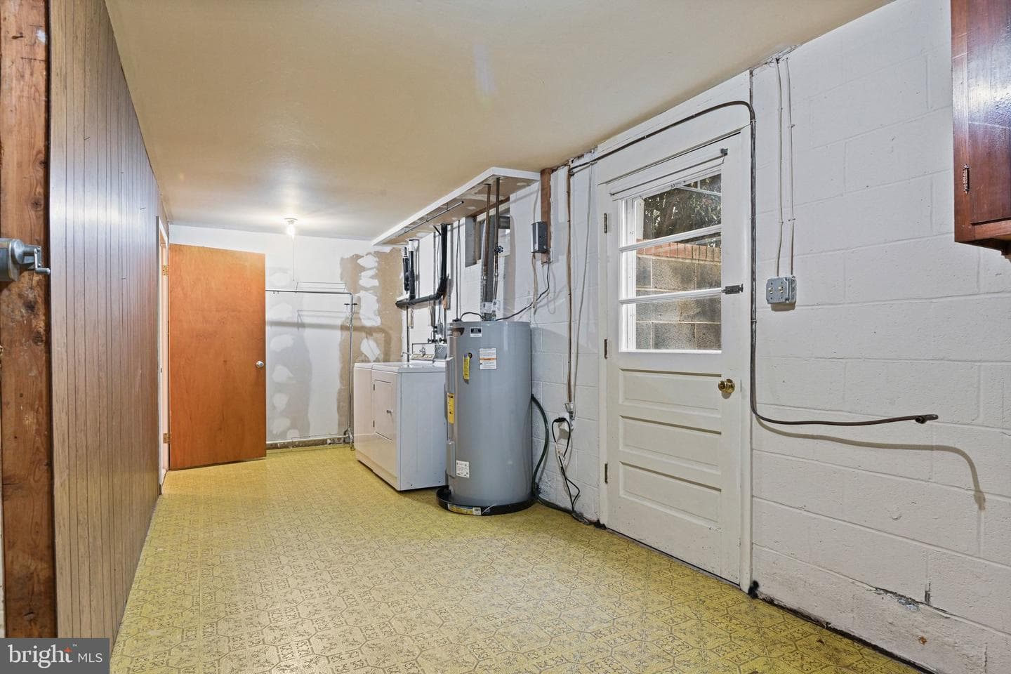 1396 S King Street photo 33