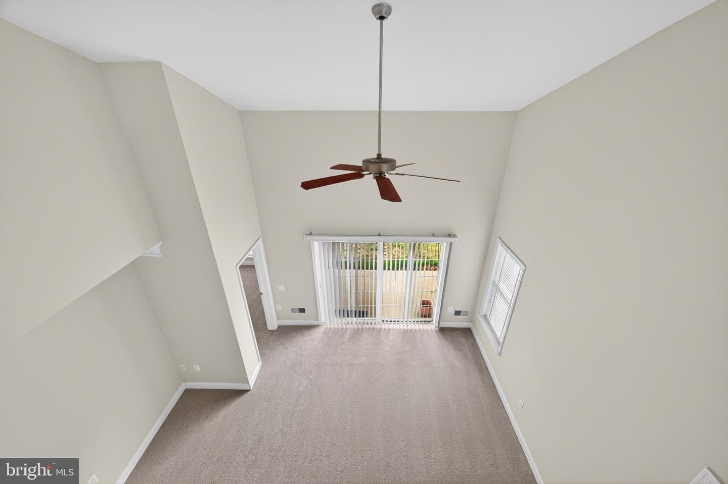 44397 Maltese Falcon Square photo 45