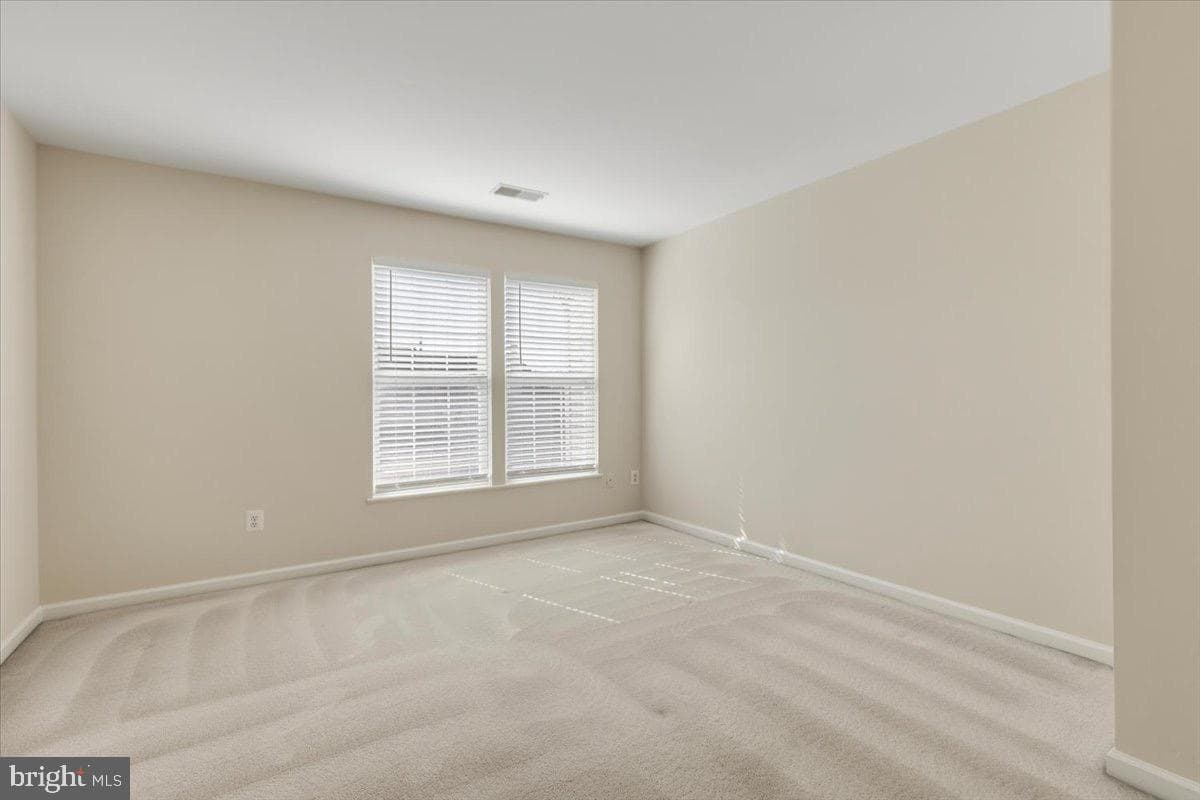 43187 Owen Park Way photo 11