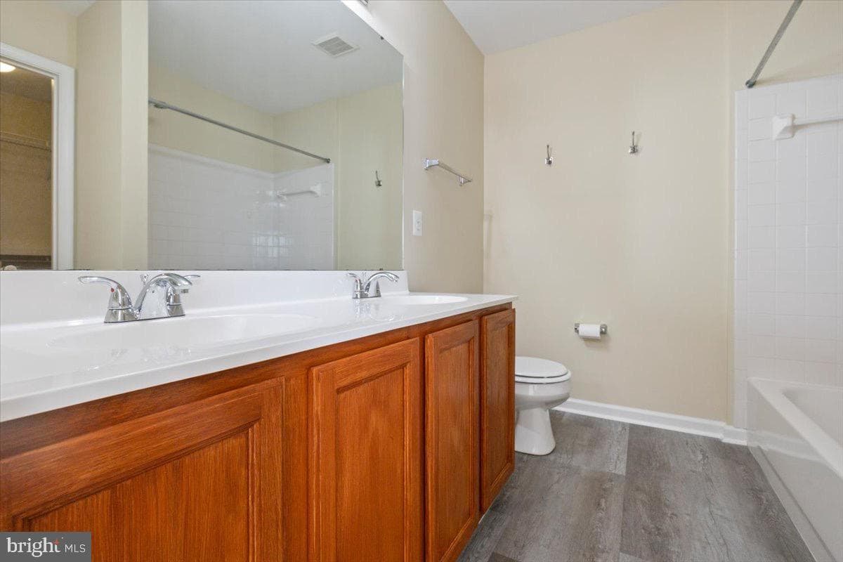 43187 Owen Park Way photo 12