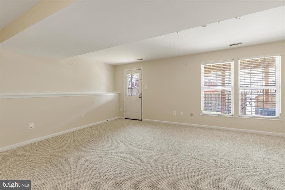 43187 Owen Park Way photo 18