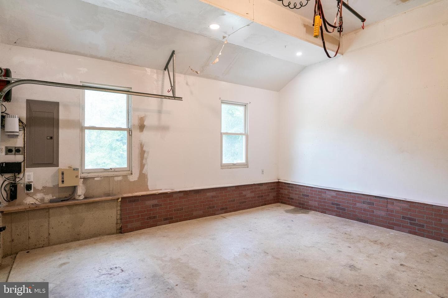 22247 Watson Road photo 35