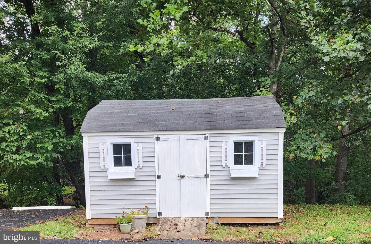 22247 Watson Road photo 40