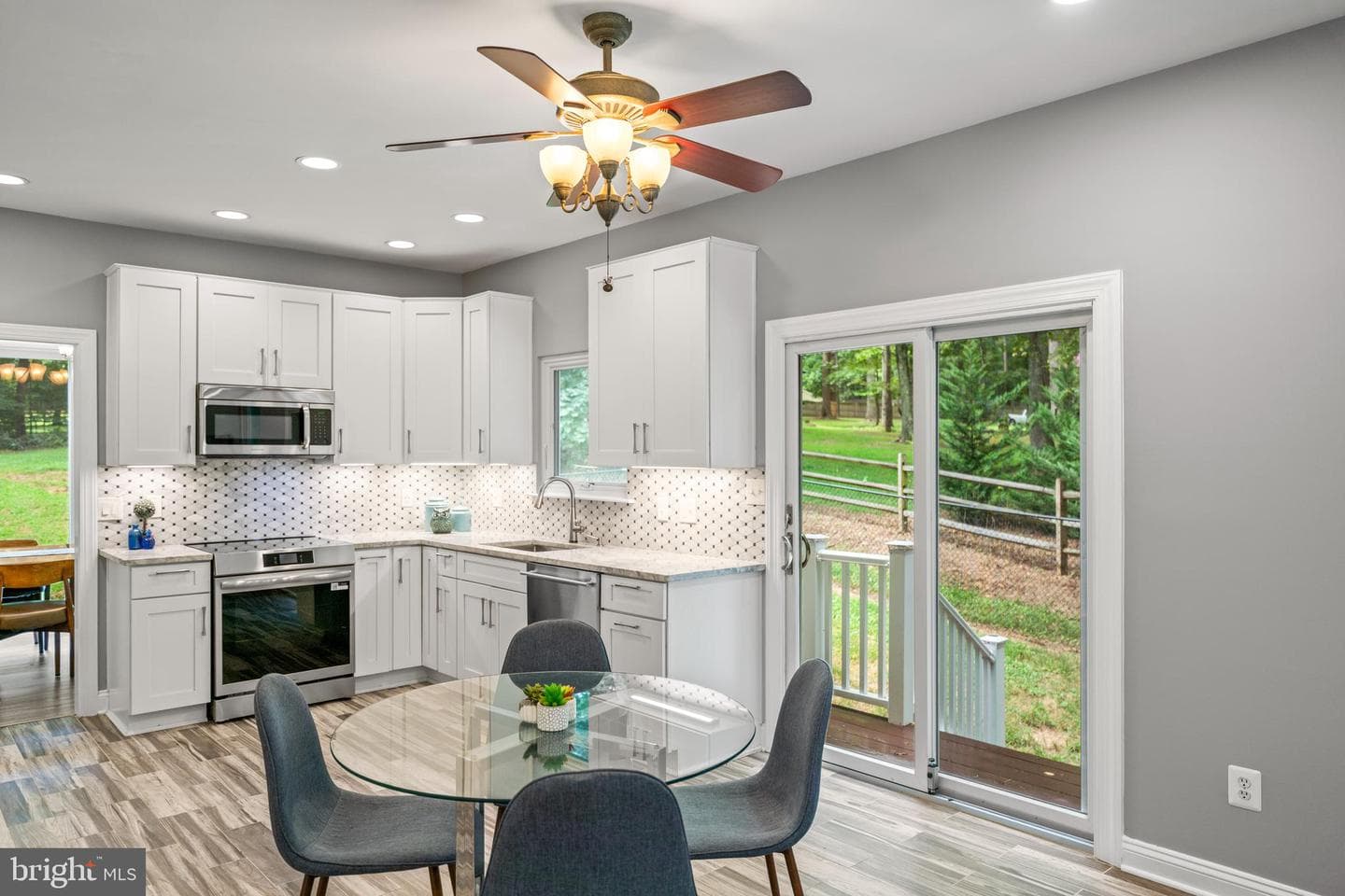 22247 Watson Road photo 6