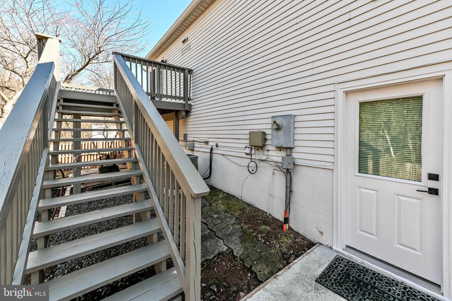 211 Amy Court photo 26