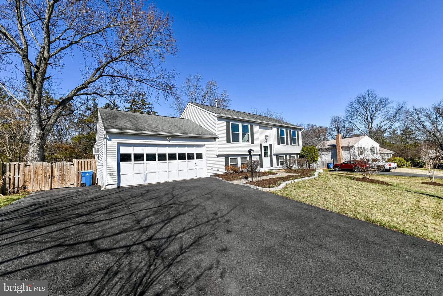 211 Amy Court photo 35