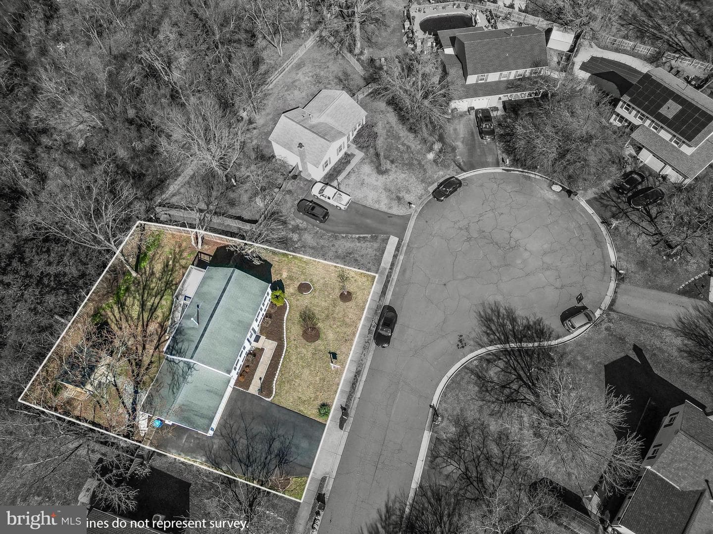 211 Amy Court photo 40