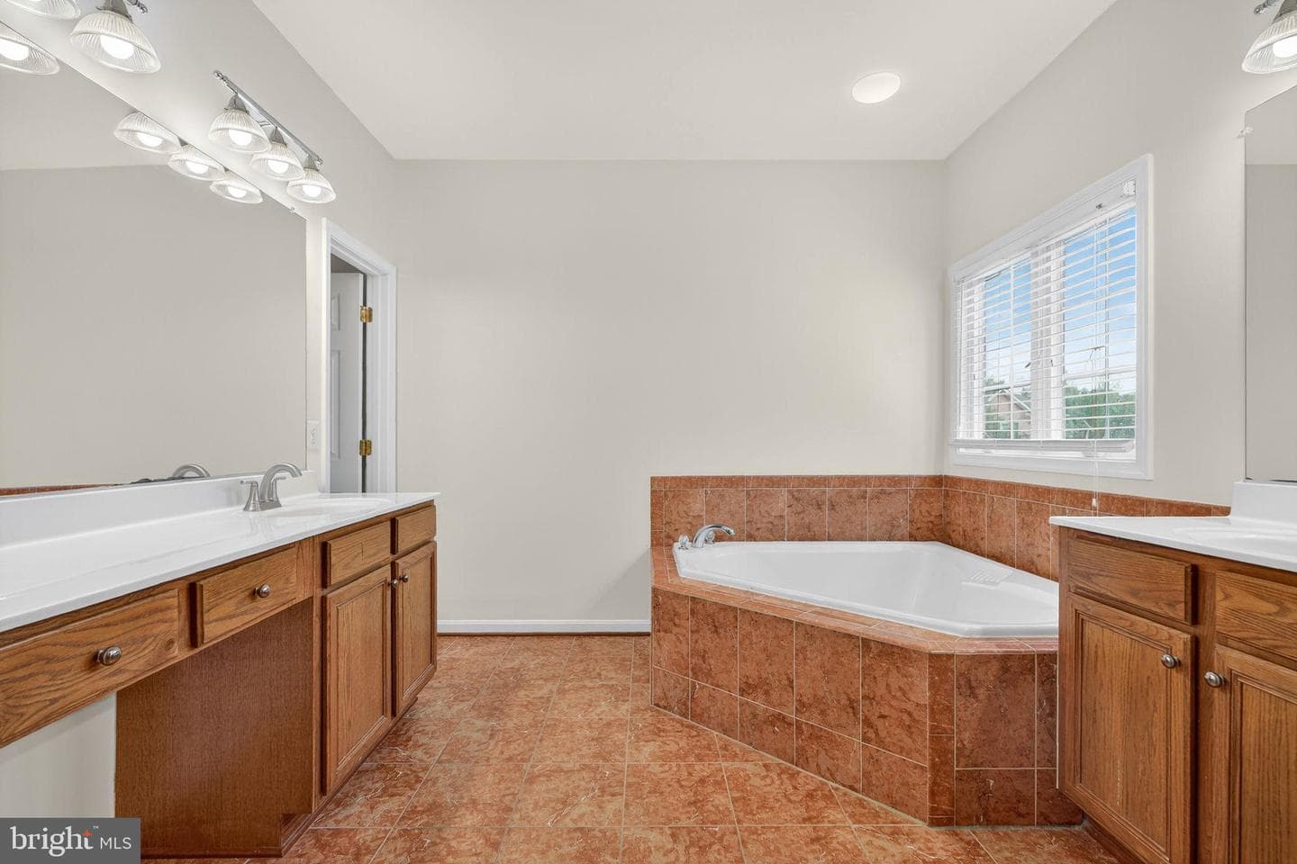 44021 Riverpoint Drive photo 40
