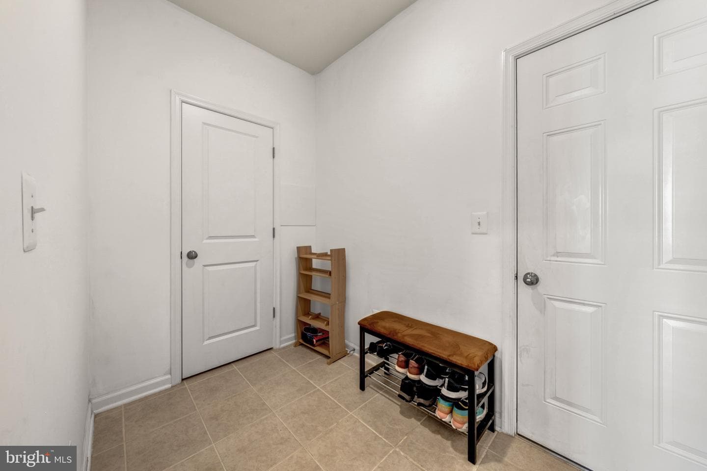 24584 Rosebay Terrace photo 6