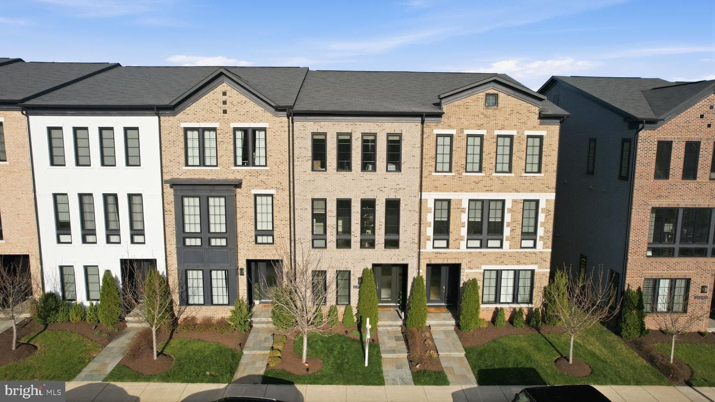20388 Roslindale Drive