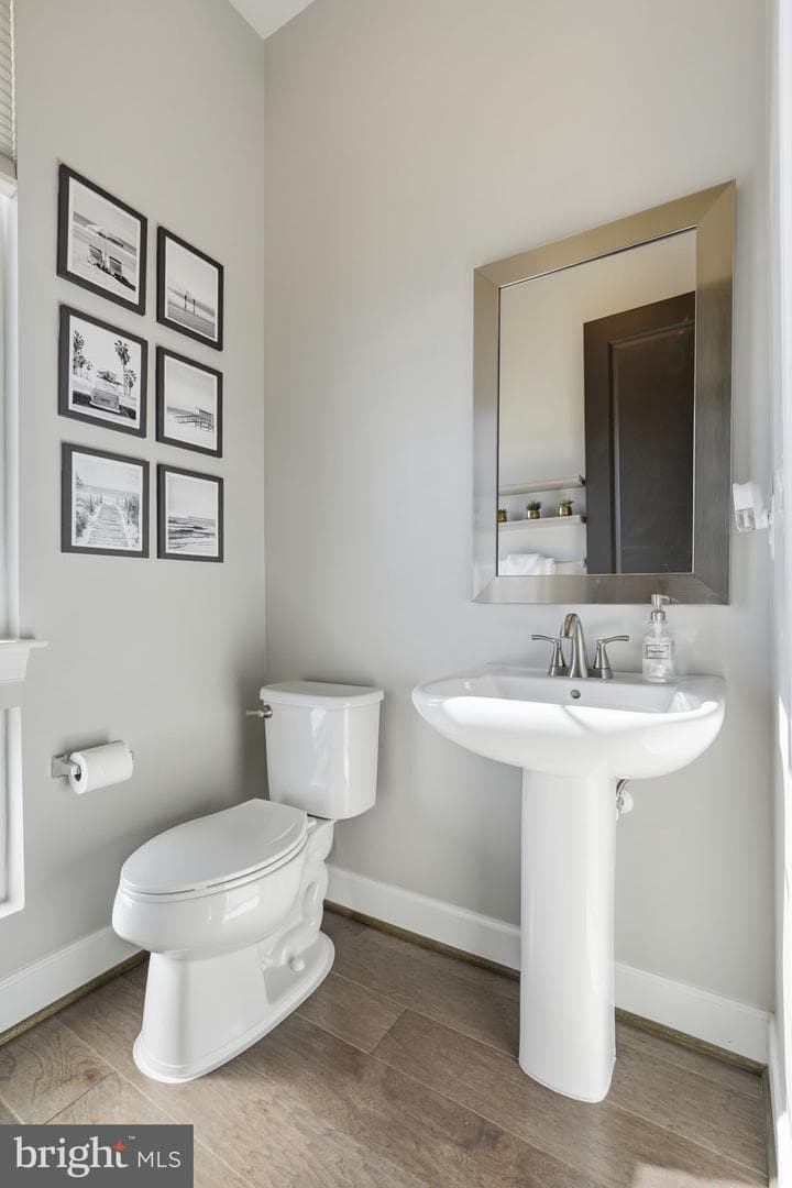 20388 Roslindale Drive photo 37