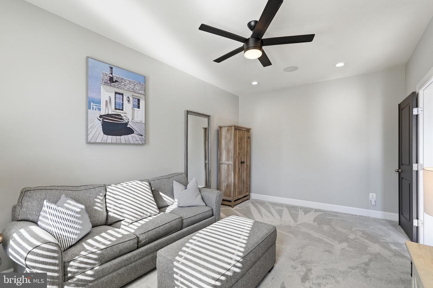 20388 Roslindale Drive photo 9