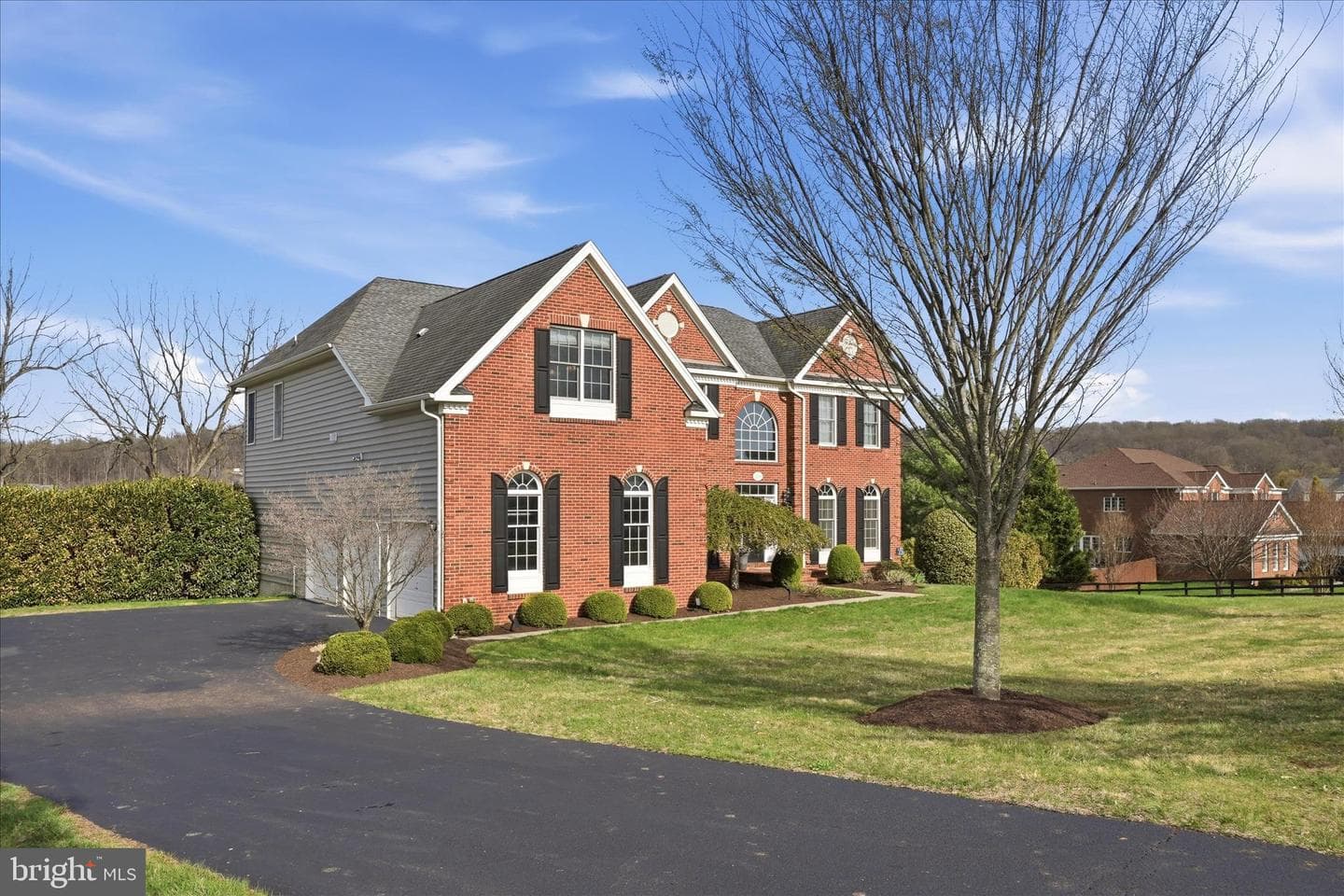15094 Bankfield Drive photo 4