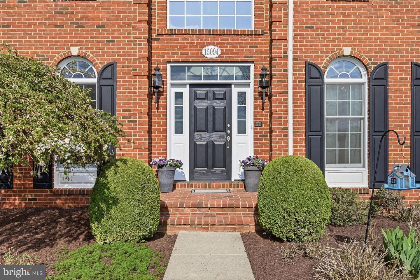 15094 Bankfield Drive photo 5