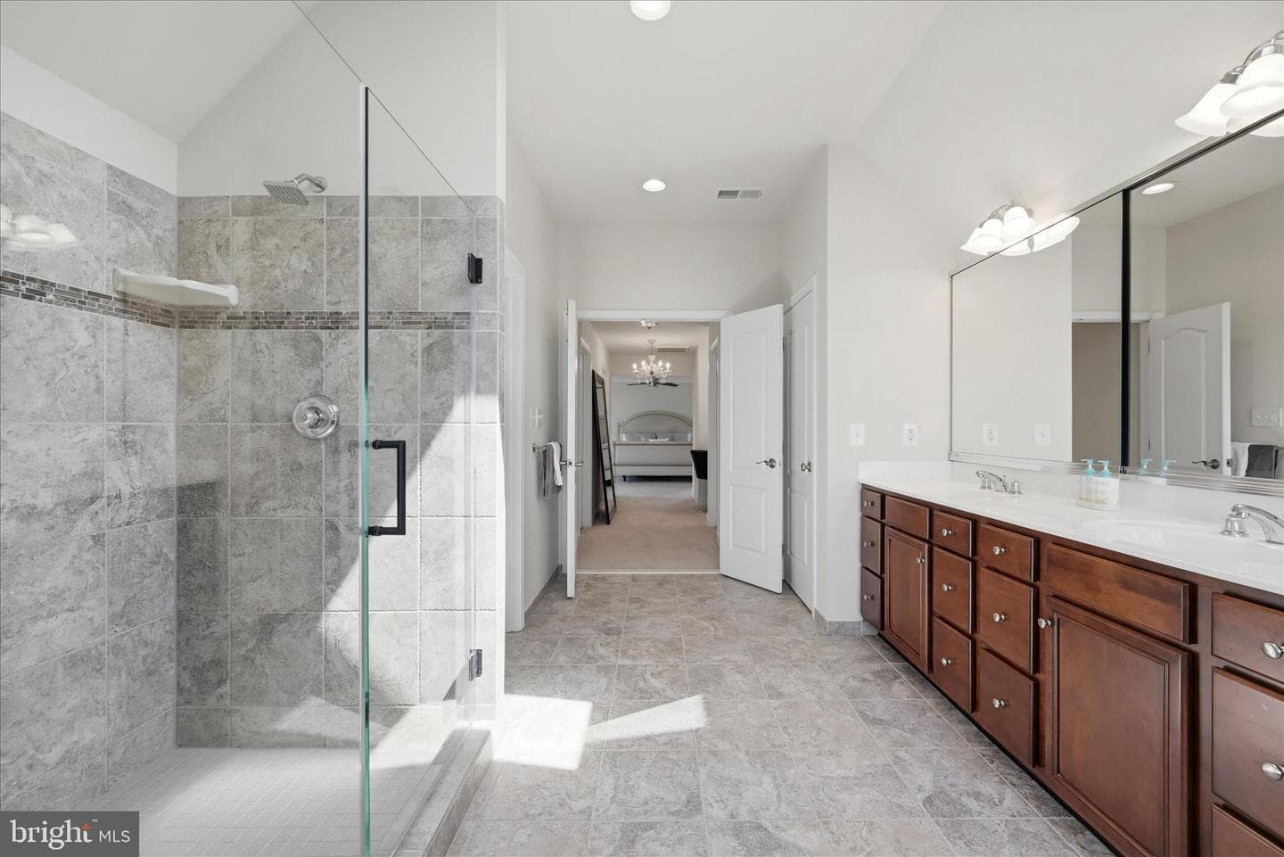 15094 Bankfield Drive photo 50