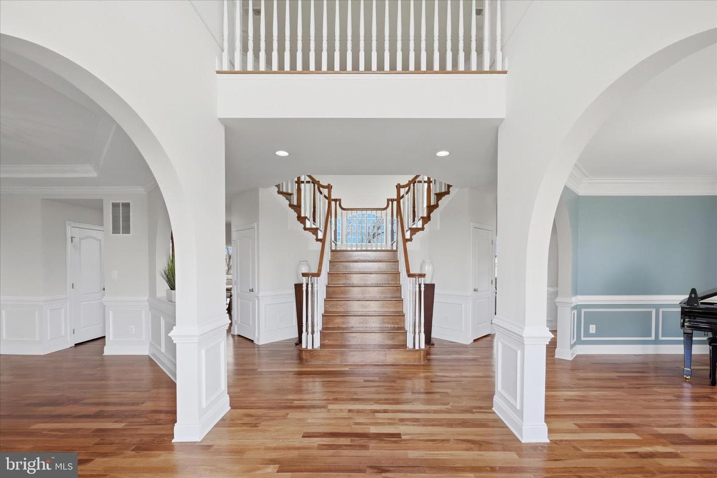15094 Bankfield Drive photo 8