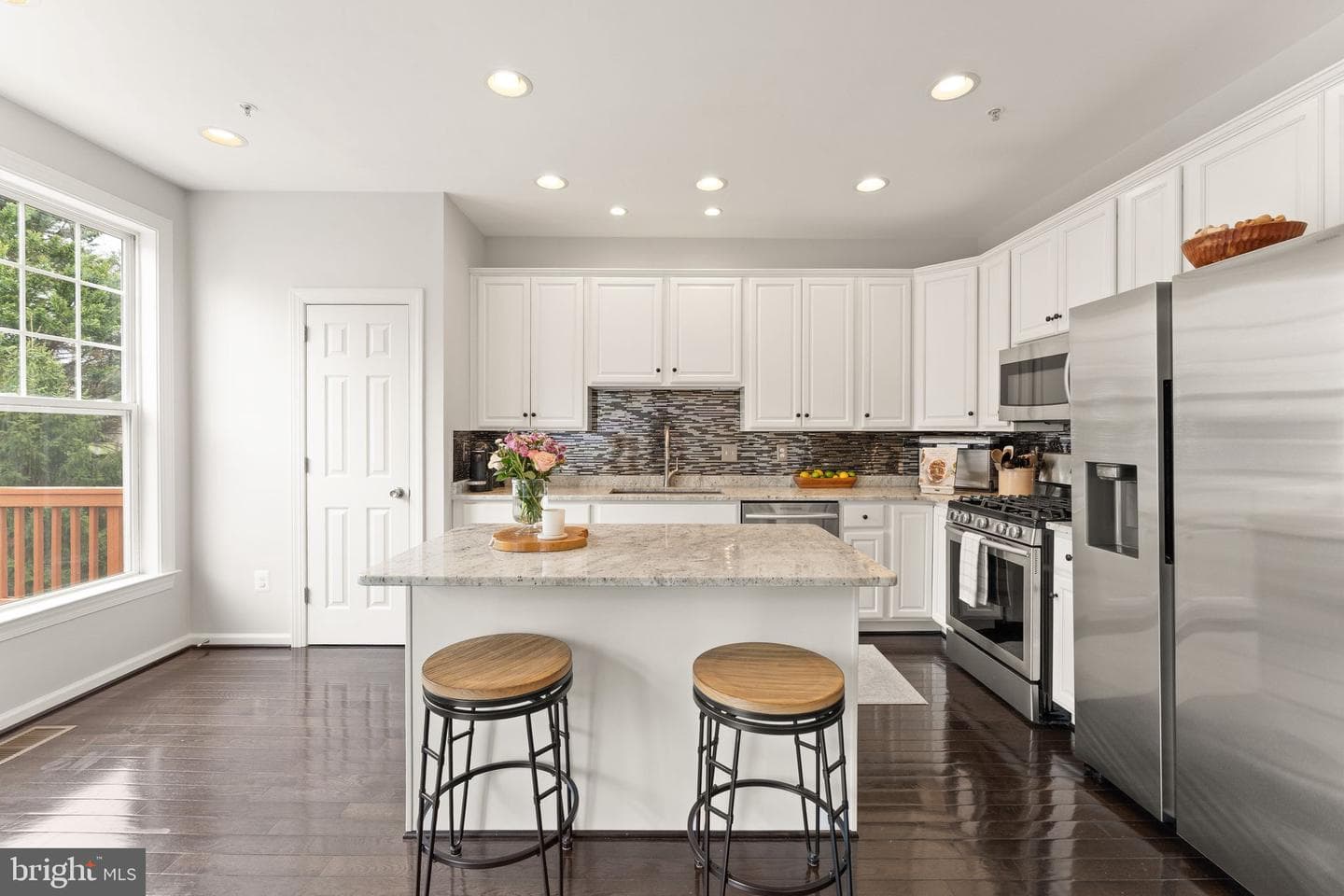 18168 Mill House Square photo 12