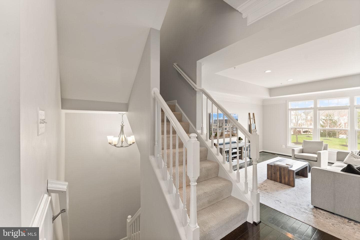 18168 Mill House Square photo 22
