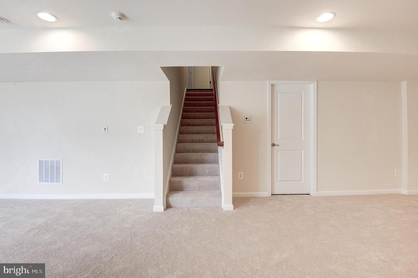9 Fox Meadow Drive photo 34