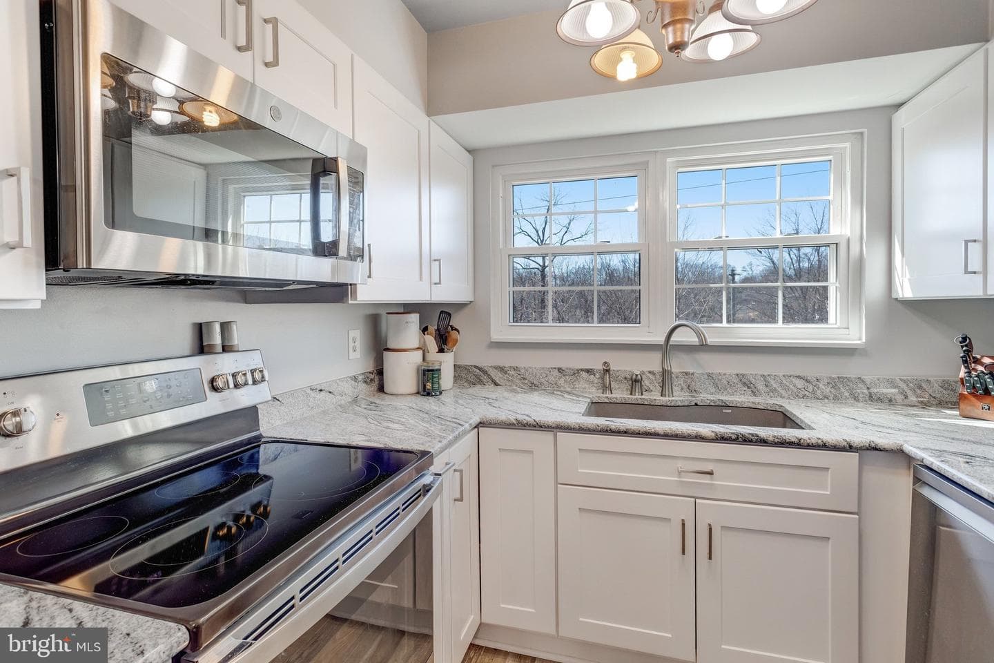 125 Fort Evans Road SE #d photo 12