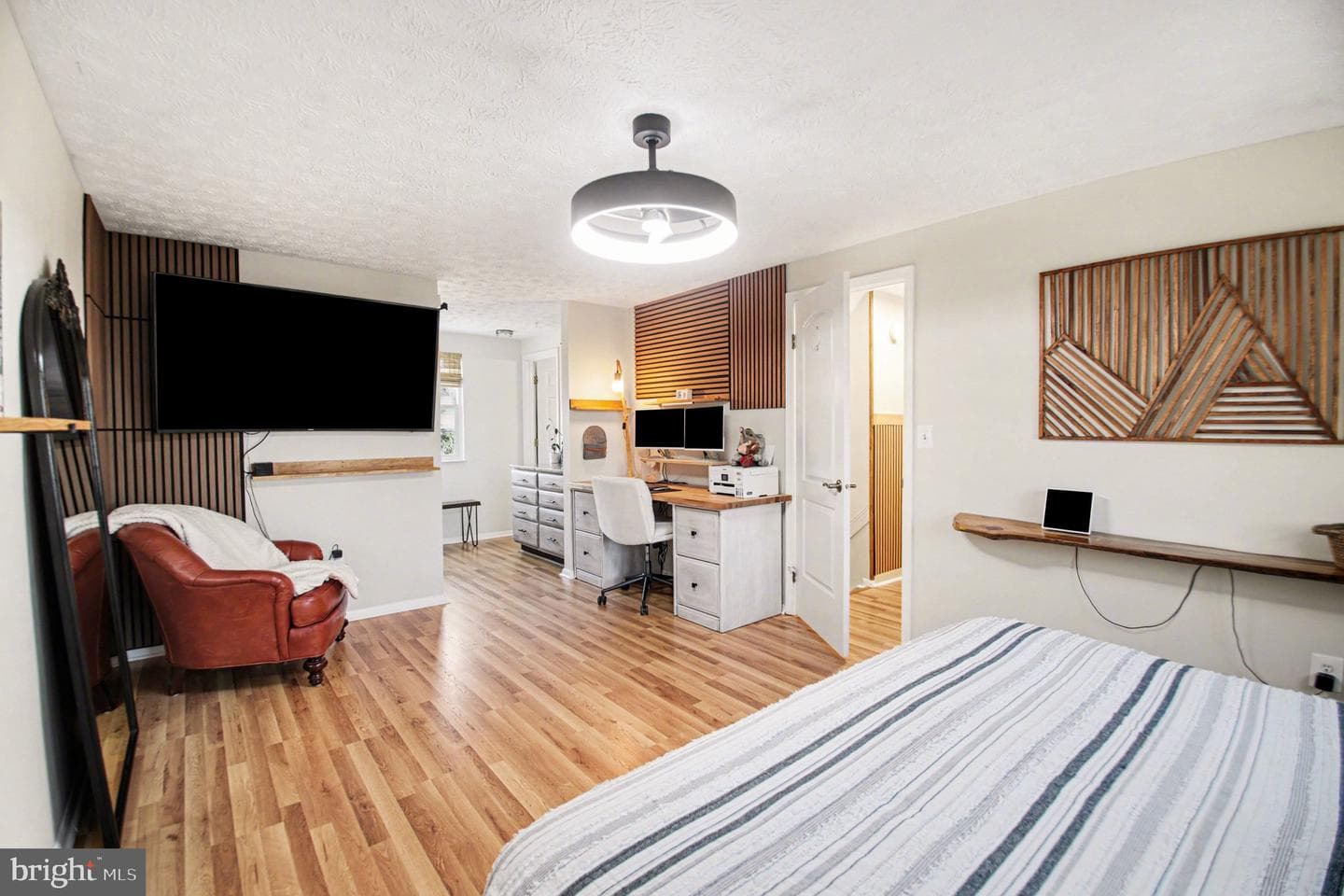110 Almey Court photo 19